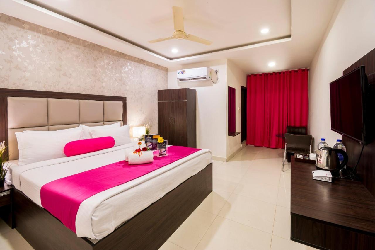 Hotel Signature Airport Zone Shamshabad Hyderabad Exterior photo